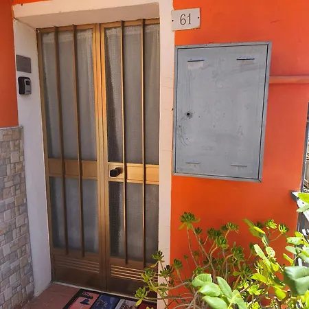 La Casa Arancione